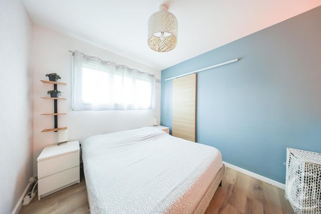 Appartement F4 à vendre - 4 pièces - 79,40 m2 - Villecresnes - 94 - ILE-DE-FRANCE