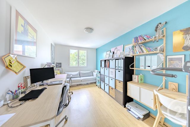 Maison à louer - 7 pièces - 122,70 m2 - Vigneux Sur Seine - 91 - ILE-DE-FRANCE