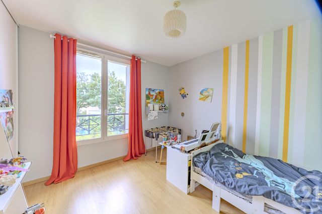 Maison à louer - 7 pièces - 122,70 m2 - Vigneux Sur Seine - 91 - ILE-DE-FRANCE