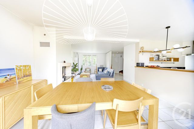 Maison à louer - 7 pièces - 122,70 m2 - Vigneux Sur Seine - 91 - ILE-DE-FRANCE