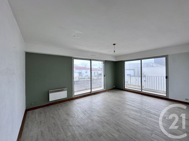 Appartement T2 à vendre - 2 pièces - 51,60 m2 - St Gilles Croix De Vie - 85 - PAYS-DE-LOIRE
