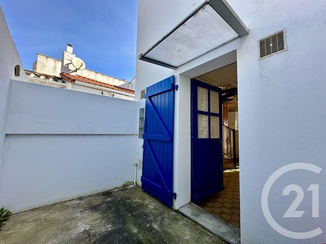 Maison à vendre - 2 pièces - 25 m2 - St Gilles Croix De Vie - 85 - PAYS-DE-LOIRE