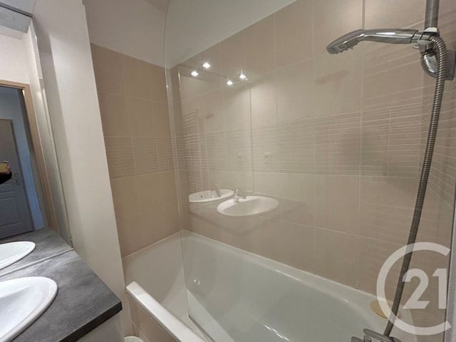 Appartement T2 à vendre - 2 pièces - 30,39 m2 - St Gilles Croix De Vie - 85 - PAYS-DE-LOIRE