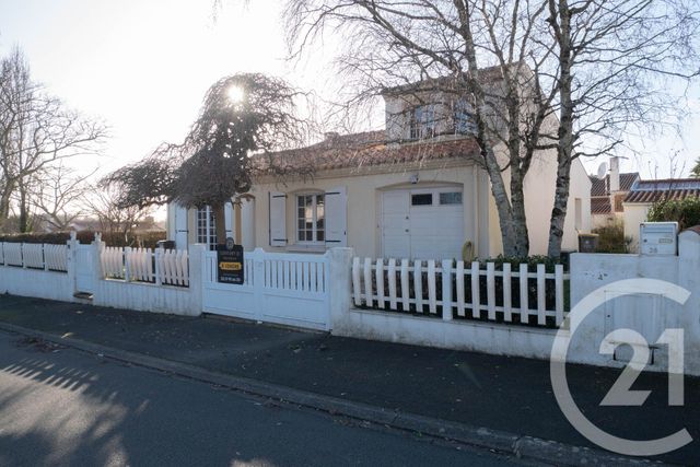 Maison à vendre - 3 pièces - 85,57 m2 - Olonne Sur Mer - 85 - PAYS-DE-LOIRE