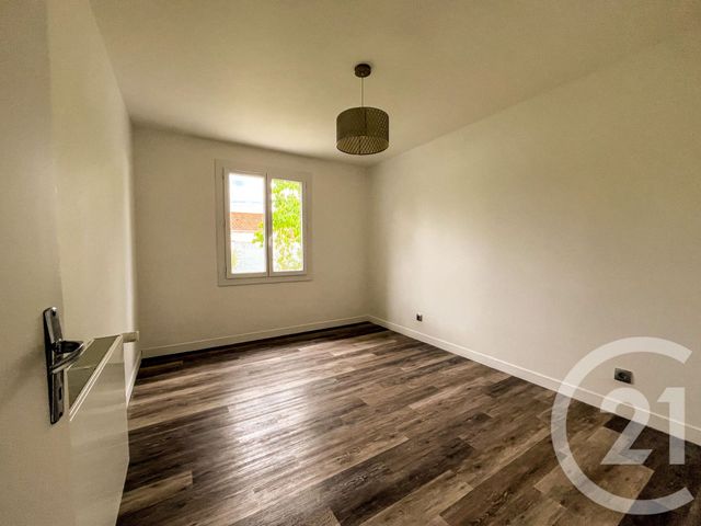 Maison &agrave; louer - 3 pi&egrave;ces - 85,05 m2 - Olonne Sur Mer - 85 - PAYS-DE-LOIRE
