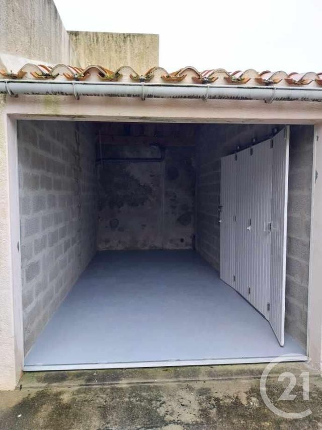 Parking &agrave; louer - 13,75 m2 - Les Sables D Olonne - 85 - PAYS-DE-LOIRE