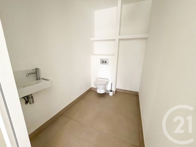 Maison &agrave; louer - 4 pi&egrave;ces - 97 m2 - Les Sables D Olonne - 85 - PAYS-DE-LOIRE