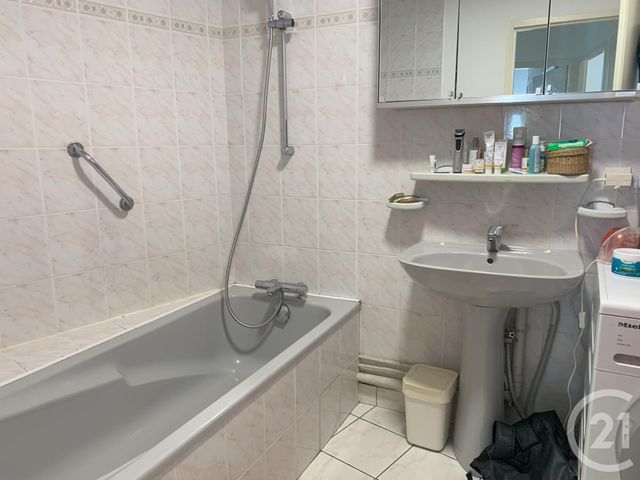 Appartement T3 &agrave; louer - 3 pi&egrave;ces - 75,13 m2 - Les Sables D Olonne - 85 - PAYS-DE-LOIRE