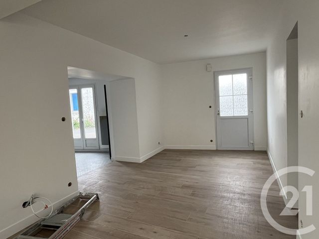 Maison &agrave; louer - 3 pi&egrave;ces - 65,09 m2 - Talmont St Hilaire - 85 - PAYS-DE-LOIRE