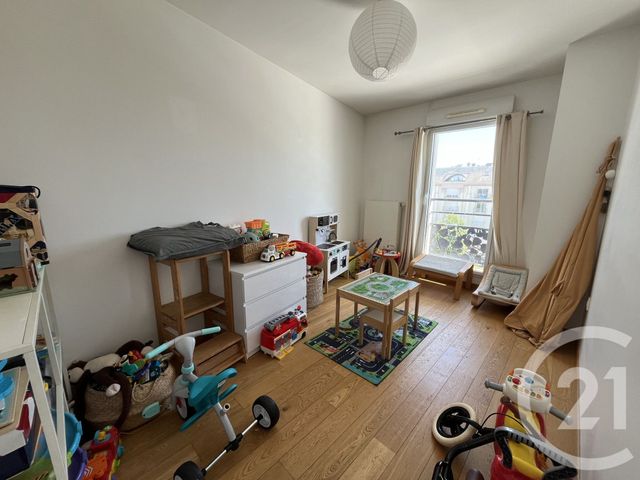 Appartement T4 &agrave; louer - 4 pi&egrave;ces - 87,08 m2 - Les Sables D Olonne - 85 - PAYS-DE-LOIRE