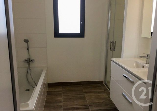 Maison &agrave; louer - 4 pi&egrave;ces - 84,78 m2 - Olonne Sur Mer - 85 - PAYS-DE-LOIRE