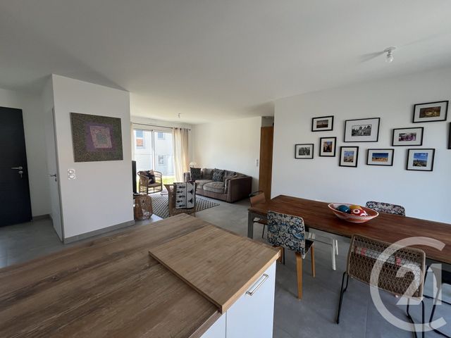 Maison &agrave; louer - 4 pi&egrave;ces - 84,91 m2 - Talmont St Hilaire - 85 - PAYS-DE-LOIRE