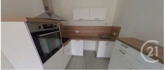 Appartement T3 &agrave; louer - 3 pi&egrave;ces - 66,30 m2 - Olonne Sur Mer - 85 - PAYS-DE-LOIRE