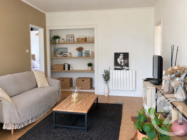 Appartement T3 &agrave; louer - 3 pi&egrave;ces - 62,80 m2 - Chateau D Olonne - 85 - PAYS-DE-LOIRE