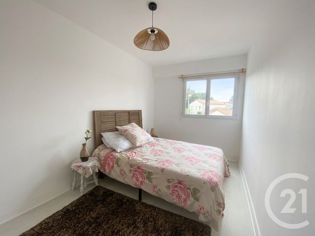 Appartement T3 &agrave; louer - 3 pi&egrave;ces - 62,80 m2 - Chateau D Olonne - 85 - PAYS-DE-LOIRE