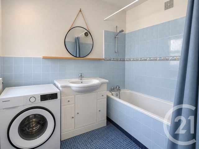 Appartement T3 &agrave; louer - 3 pi&egrave;ces - 62,80 m2 - Chateau D Olonne - 85 - PAYS-DE-LOIRE