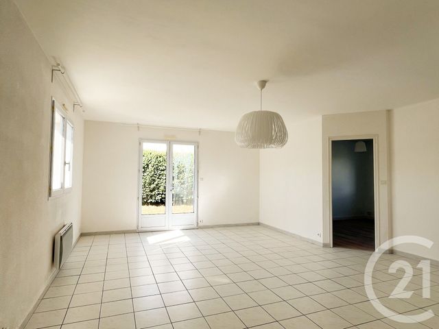 Maison &agrave; louer - 4 pi&egrave;ces - 83,33 m2 - Talmont St Hilaire - 85 - PAYS-DE-LOIRE