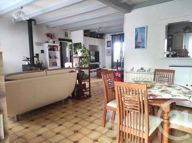 Maison &agrave; louer - 6 pi&egrave;ces - 107,50 m2 - St Hilaire La Foret - 85 - PAYS-DE-LOIRE