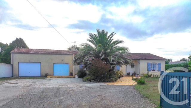 Maison &agrave; louer - 6 pi&egrave;ces - 107,50 m2 - St Hilaire La Foret - 85 - PAYS-DE-LOIRE