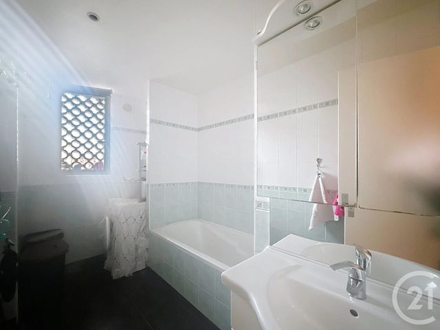 Appartement à vendre - 5 pièces - 90,57 m2 - Garges Les Gonesse - 95 - ILE-DE-FRANCE