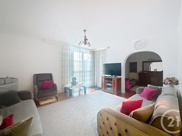 Appartement à vendre - 5 pièces - 90,57 m2 - Garges Les Gonesse - 95 - ILE-DE-FRANCE