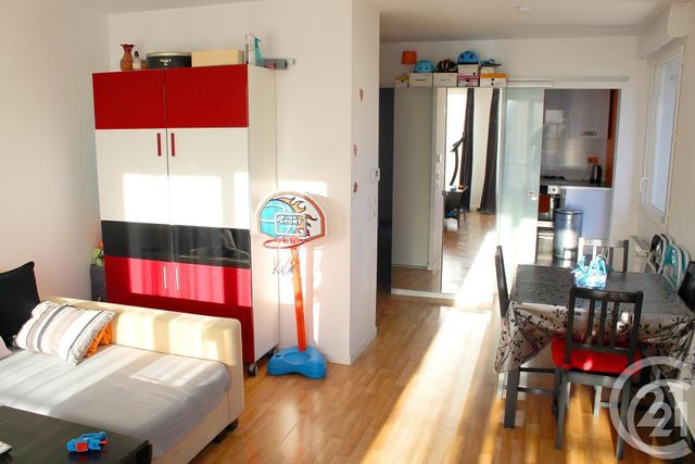 Appartement F4 à vendre - 4 pièces - 74,15 m2 - Garges Les Gonesse - 95 - ILE-DE-FRANCE