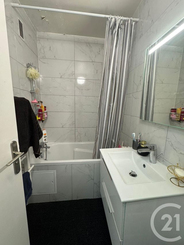 Appartement F5 &agrave; vendre - 5 pi&egrave;ces - 85,47 m2 - Garges Les Gonesse - 95 - ILE-DE-FRANCE