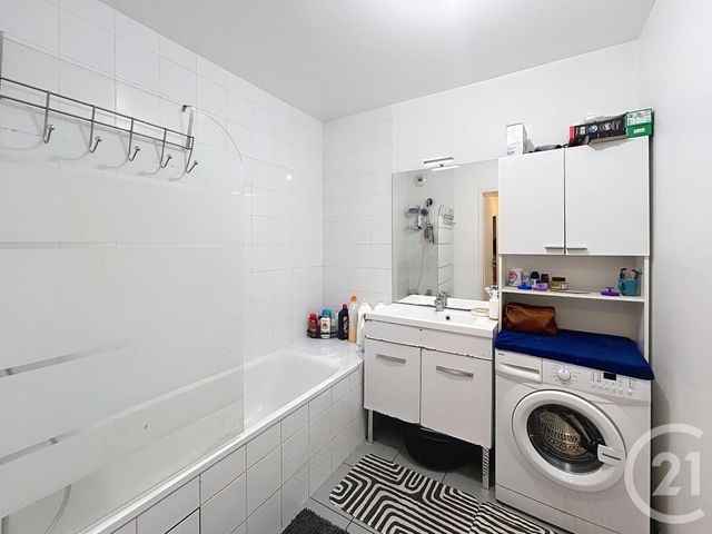 Appartement F3 &agrave; louer - 3 pi&egrave;ces - 65,40 m2 - Garges Les Gonesse - 95 - ILE-DE-FRANCE