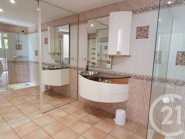 Maison à vendre - 6 pièces - 238,80 m2 - Challans - 85 - PAYS-DE-LOIRE