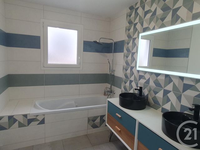 Maison &agrave; vendre - 4 pi&egrave;ces - 110 m2 - Chateauneuf - 85 - PAYS-DE-LOIRE