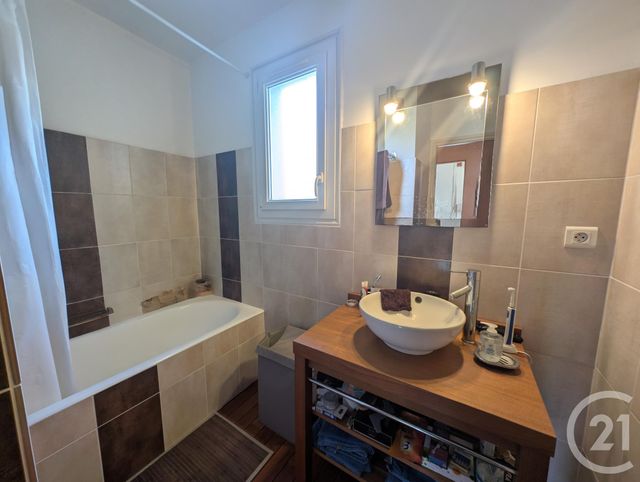 Appartement F3 à vendre - 3 pièces - 66,46 m2 - Challans - 85 - PAYS-DE-LOIRE