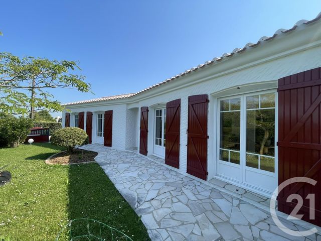 Maison à vendre - 6 pièces - 165 m2 - Le Perrier - 85 - PAYS-DE-LOIRE