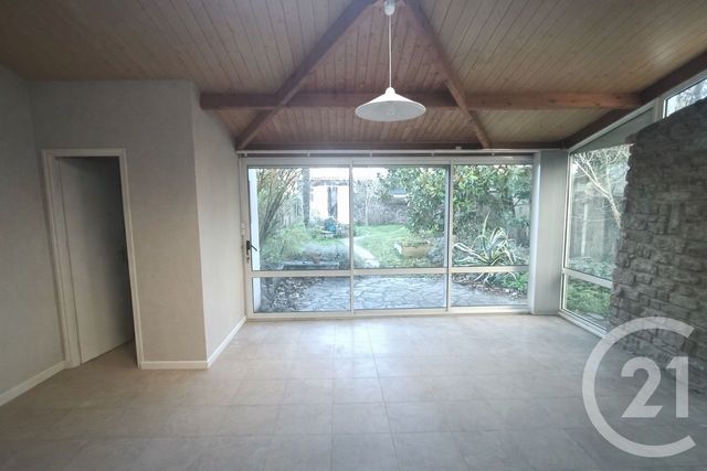 Maison &agrave; louer - 5 pi&egrave;ces - 160,11 m2 - Challans - 85 - PAYS-DE-LOIRE