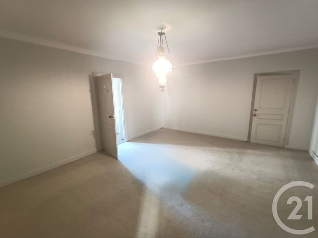 Maison &agrave; louer - 5 pi&egrave;ces - 160,11 m2 - Challans - 85 - PAYS-DE-LOIRE