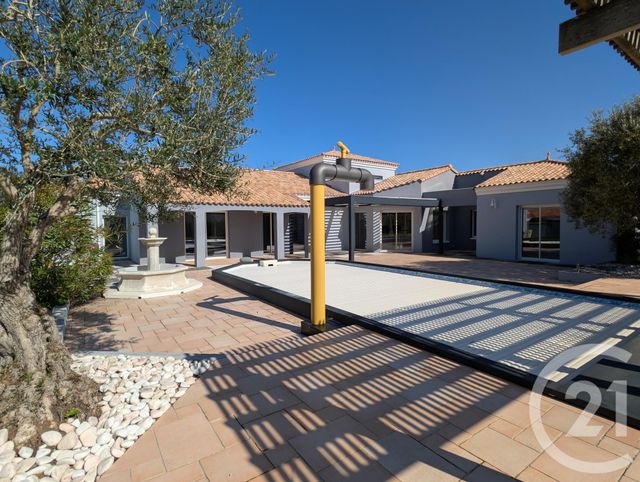 Maison à vendre - 6 pièces - 230 m2 - Beauvoir Sur Mer - 85 - PAYS-DE-LOIRE