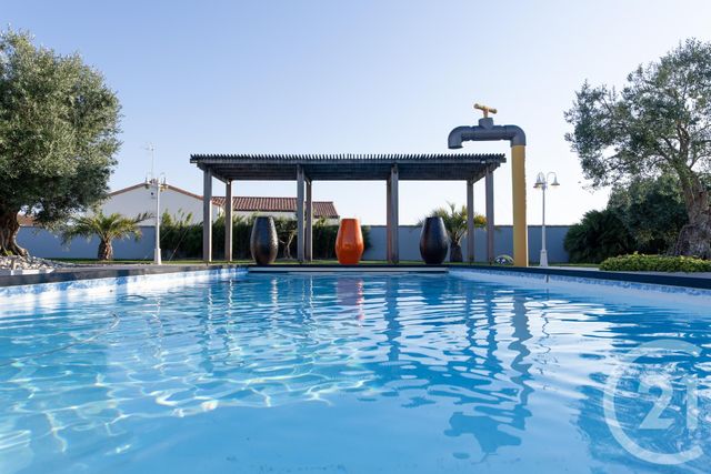 Maison à vendre - 6 pièces - 230 m2 - Beauvoir Sur Mer - 85 - PAYS-DE-LOIRE