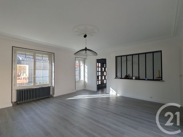 Maison à vendre - 10 pièces - 300 m2 - Beauvoir Sur Mer - 85 - PAYS-DE-LOIRE