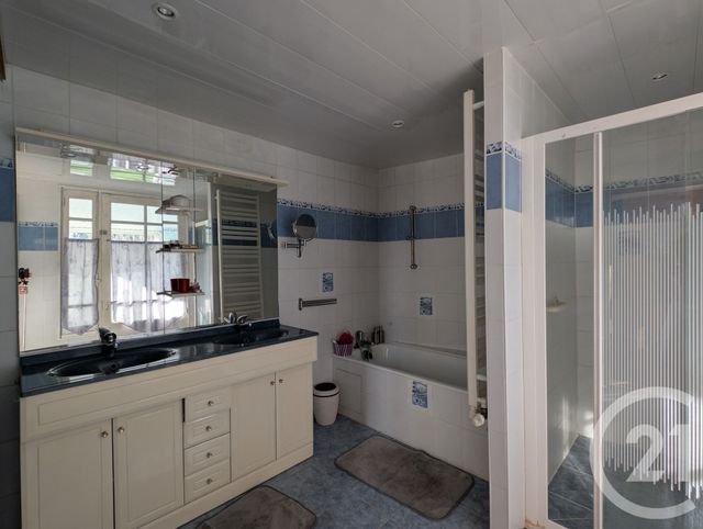 Maison à vendre - 10 pièces - 300 m2 - Beauvoir Sur Mer - 85 - PAYS-DE-LOIRE