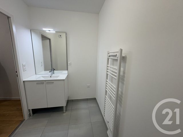 Appartement F3 &agrave; louer - 3 pi&egrave;ces - 66,69 m2 - Challans - 85 - PAYS-DE-LOIRE