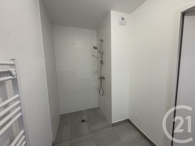 Appartement F3 &agrave; louer - 3 pi&egrave;ces - 66,69 m2 - Challans - 85 - PAYS-DE-LOIRE