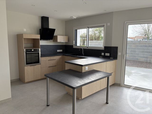 Maison &agrave; louer - 4 pi&egrave;ces - 96,52 m2 - Challans - 85 - PAYS-DE-LOIRE