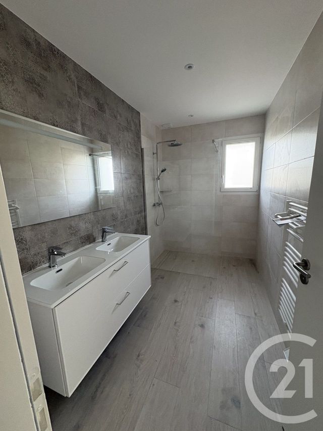 Maison &agrave; louer - 4 pi&egrave;ces - 96,52 m2 - Challans - 85 - PAYS-DE-LOIRE