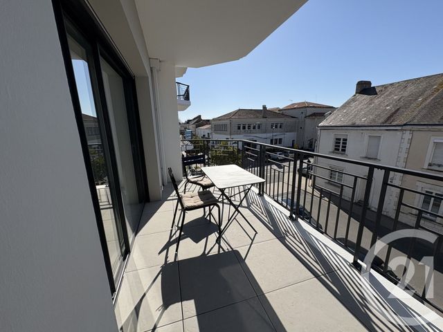 Appartement F3 &agrave; louer - 3 pi&egrave;ces - 73,68 m2 - Challans - 85 - PAYS-DE-LOIRE