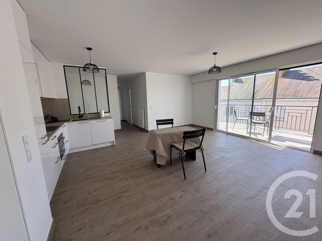 Appartement F3 &agrave; louer - 3 pi&egrave;ces - 73,68 m2 - Challans - 85 - PAYS-DE-LOIRE