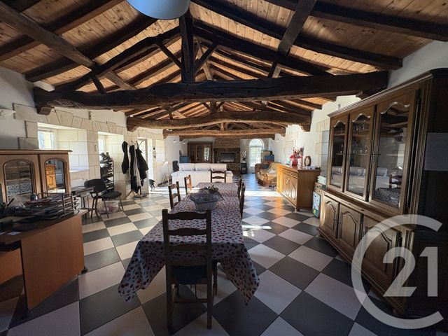 Maison &agrave; louer - 5 pi&egrave;ces - 160 m2 - Challans - 85 - PAYS-DE-LOIRE