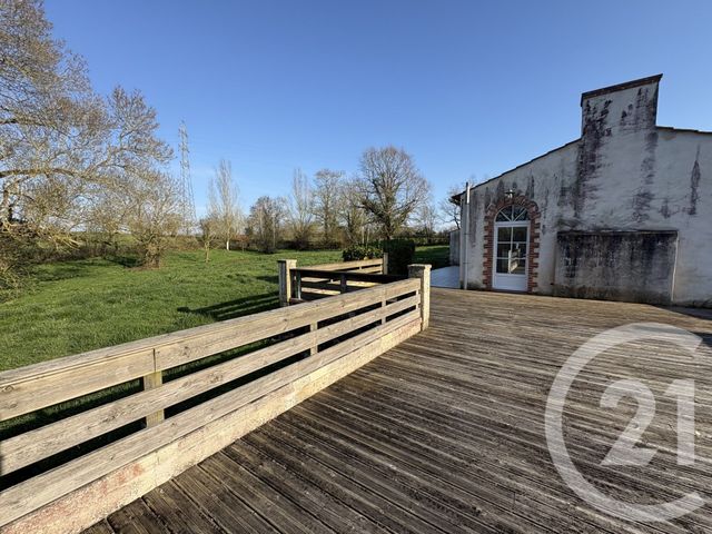 Maison &agrave; louer - 5 pi&egrave;ces - 160 m2 - Challans - 85 - PAYS-DE-LOIRE