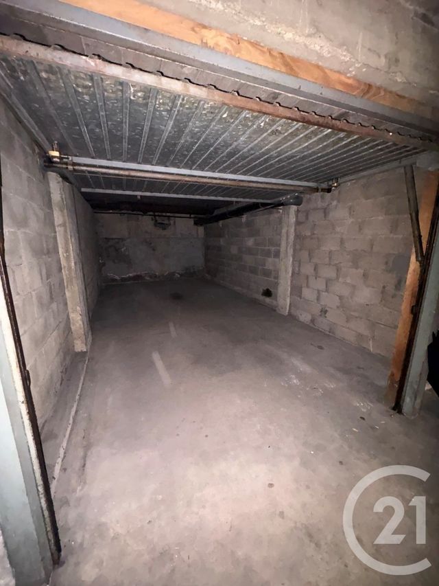 Parking &agrave; louer - 24 m2 - Challans - 85 - PAYS-DE-LOIRE