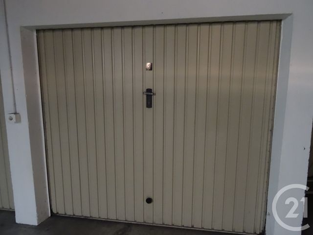 parking - CHALLANS - 85