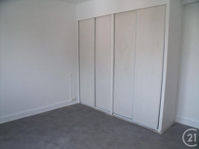 Appartement F3 &agrave; louer - 3 pi&egrave;ces - 78,26 m2 - Challans - 85 - PAYS-DE-LOIRE