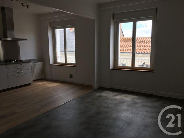 Appartement F3 &agrave; louer - 3 pi&egrave;ces - 78,26 m2 - Challans - 85 - PAYS-DE-LOIRE